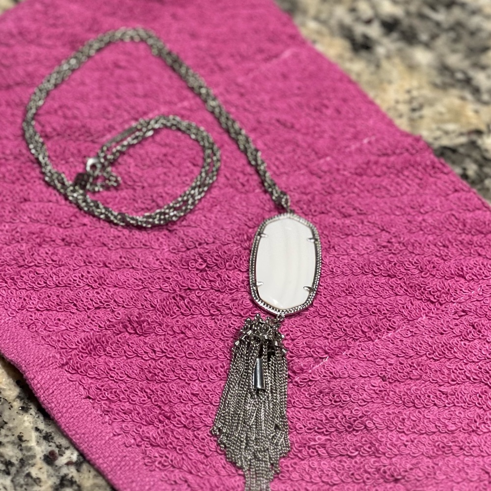 Kendra Scott Necklace